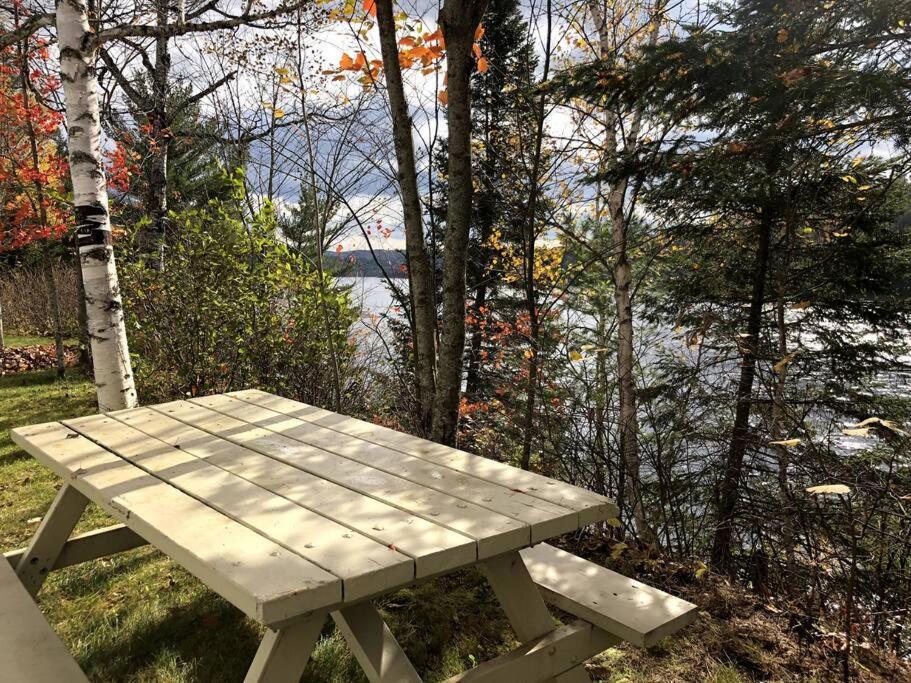 Chalet Au Bord Du St-Maurice La Tuque Esterno foto